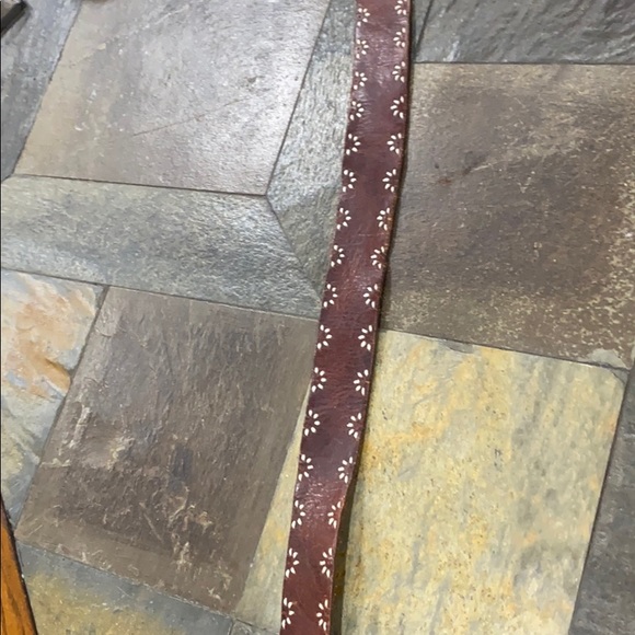 Vintage-Looking Belt - Picture 3 of 5